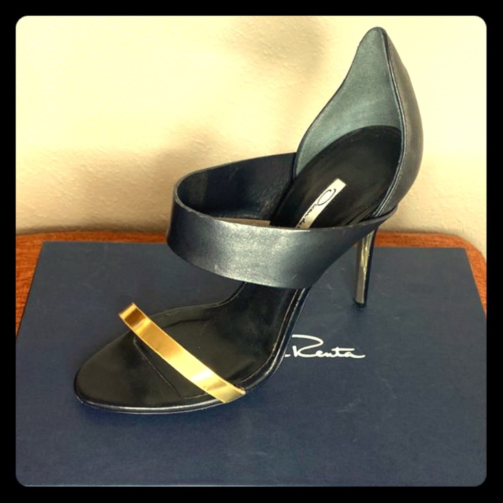 OSCAR DE LA RENTA Metallic Gold/Black Leather
